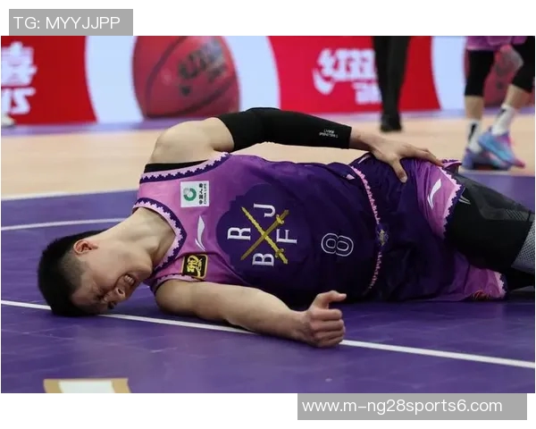 北京北控燕京足球队奋战新赛季展现团队精神与竞技风采